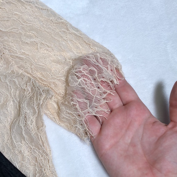 Zara satin and lace tee - Picture 5 of 9